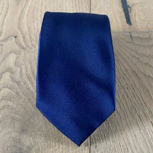 Perry Ellis Portfolio Mens Classic Solid Silk Necktie Deep Navy Blue Formal